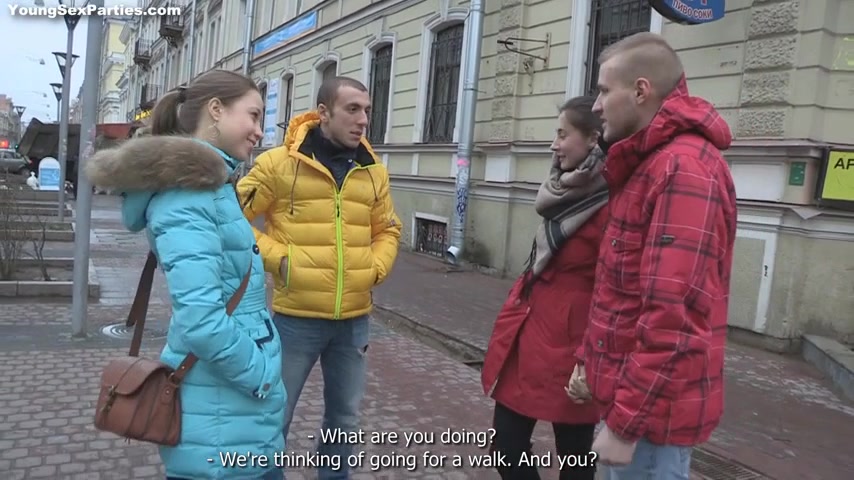 Молодая компания устроила групповуху свингеров