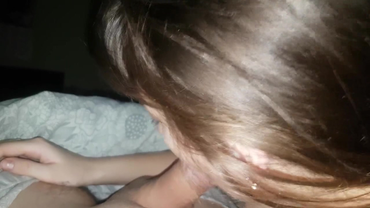 Молоденькая минетчица