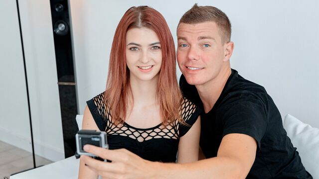 Рыженькая  прыгает на его стволе, Тера Линк (Tera Link)